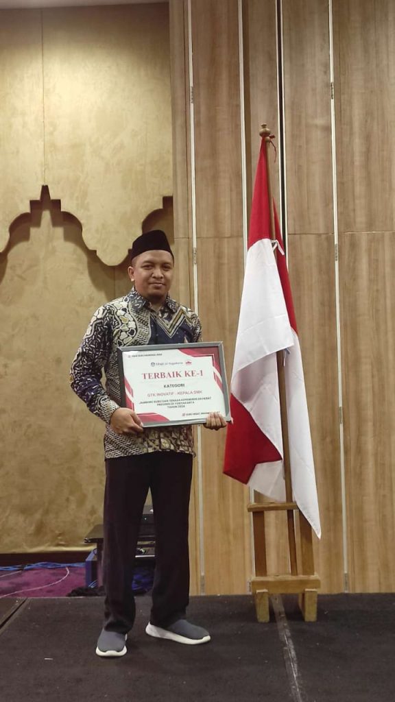 Fardian Imam Muttaqin, S.Pd.Si., Kepala SMK Muhammadiyah 1 Moyudan